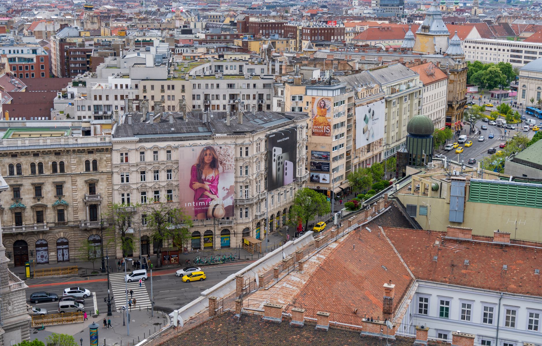A Bartók Béla út környéke, Budapest